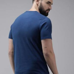 roadster men graphic printed regular fit tshirt